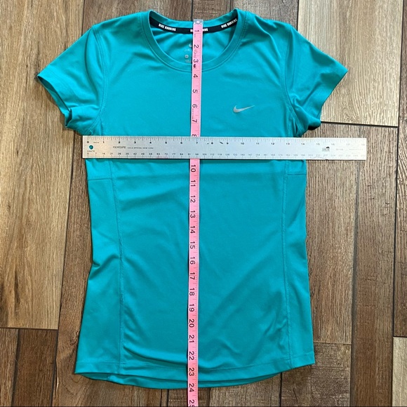 Nike Running Fitted Dri Fit Short Sleeve Shirt Size XS - Picture 5 of 10